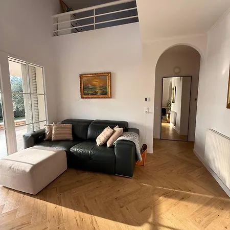 House M Tatil Evi Pelegrin