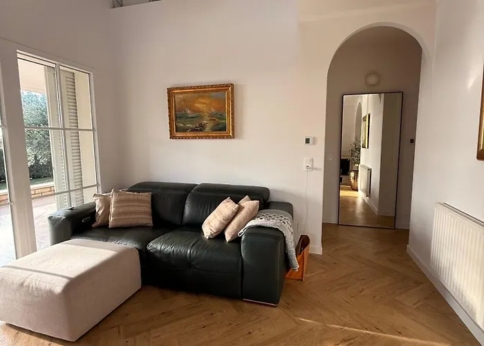 House M Holiday home Pelegrin